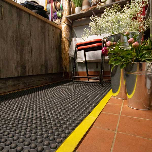 Bubble Surface Comfort Mat Ideal for Standing Workstations